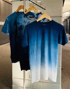 例えばこんな風に!お好みに合わせてグラデーション!その他お好みに合わせてカスタマイズを! 藍染Tシャツ【グラデ・その他】(弊社オリジナル)